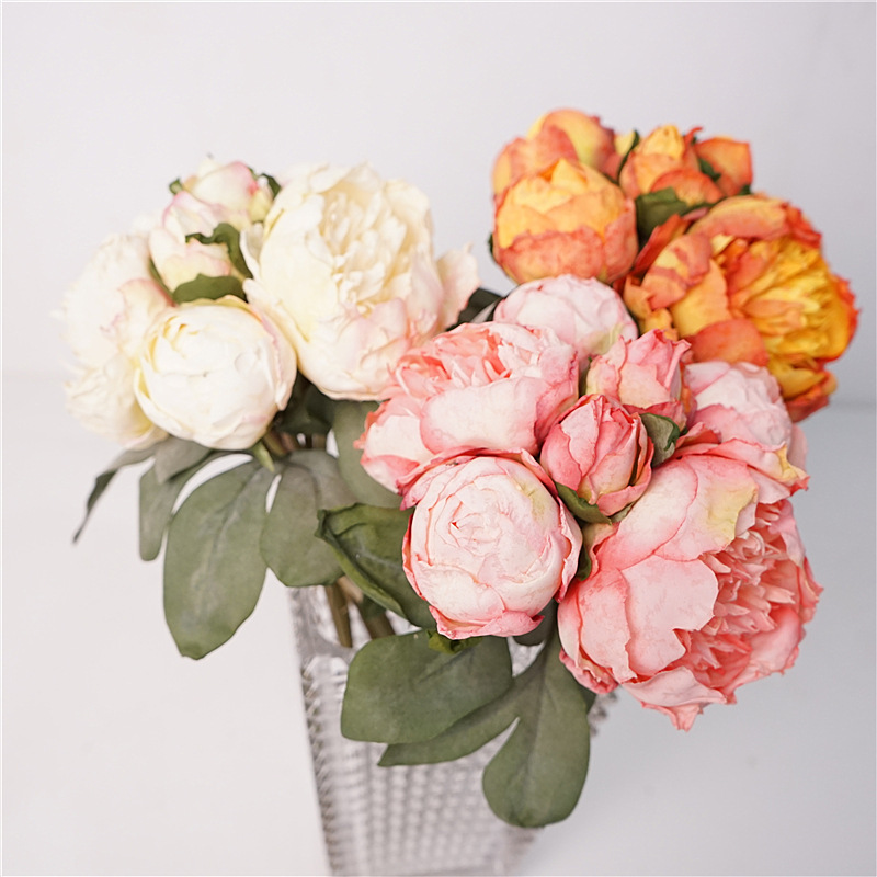 レトロな油絵のシミュレーション花焦辺牡丹の花束|undefined