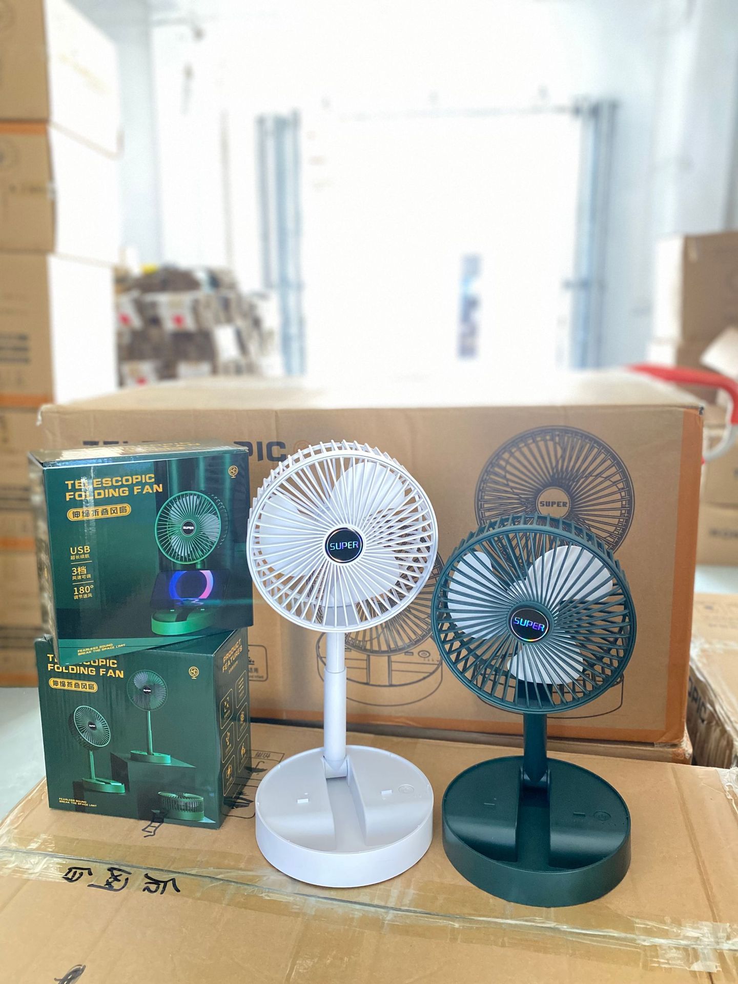 2023usb rechargeable small fan household folding floor desk fan household handheld dormitory bed desktop multifunctional