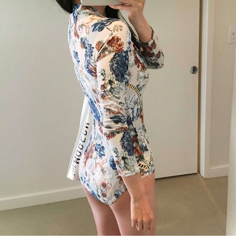2021 New Arrival Long-Sleeved Zipper Swimsuit Women's Sexy Belly-Covering Slimming Simple Hollow-Out