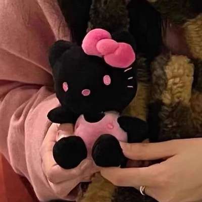 Black leather KT Cat plush doll Internet celebrity same style Japanese girl heart pendant cute cartoon bag keychain pendant