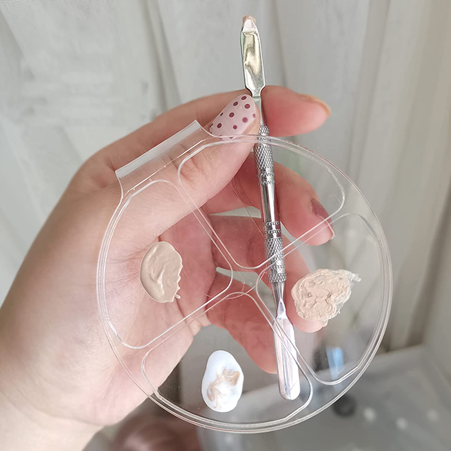 Spot Acrylic Palette Handheld Round Four Panel Color Palette Color Makeup Reconciliation Liquid Foundation Makeup Tool Color Palette