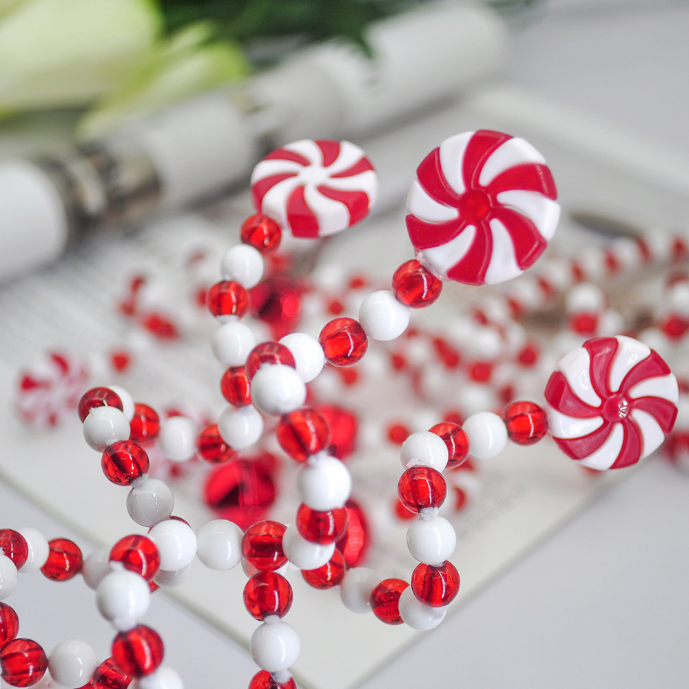 Christmas candy bar plug-in INS decoration creative two-color windmill twisted lollipop Bell beaded factory wholesale