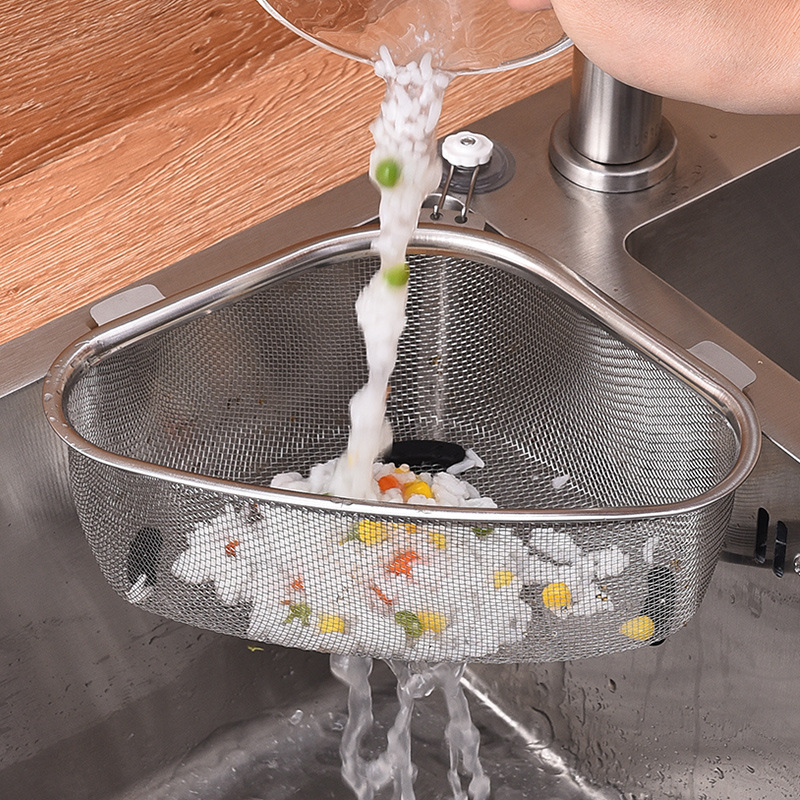ステンレスの台所の水槽の濾過網の池の野菜を洗うたらいのふるいは残り物の残り物を漏らします。|undefined