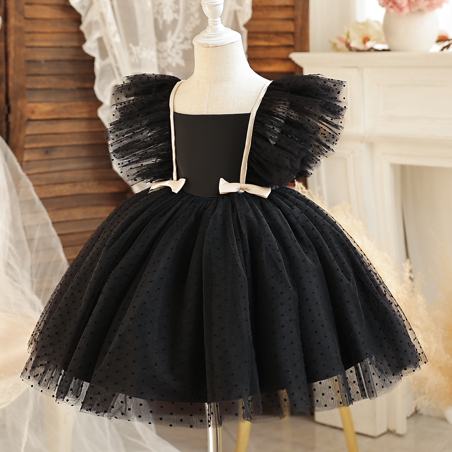 Amazon Summer New Children's Dress Girls' Flying Sleeves Polka Dot Mesh Princess Dress Children's Performance Dress Tutu Dress
