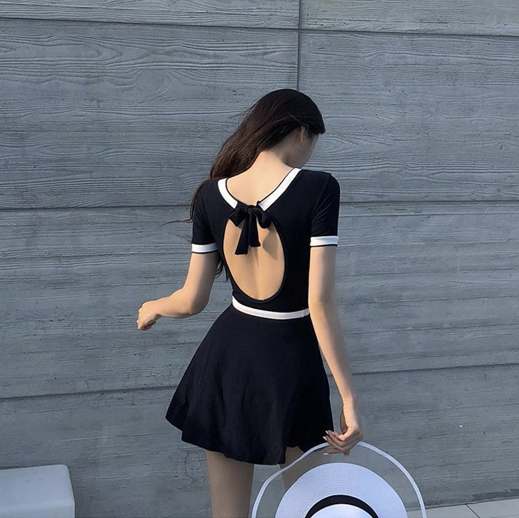2022ins Japanese Korean net red skirt one-piece swimsuit black small chest two-piece hot spring conservative swimsuit for women
