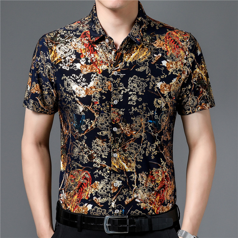 Middle-aged men's summer short-sleeved floral shirt loose non-ironing casual half-sleeve ice silk shirt bronzing thin shirt fashion
