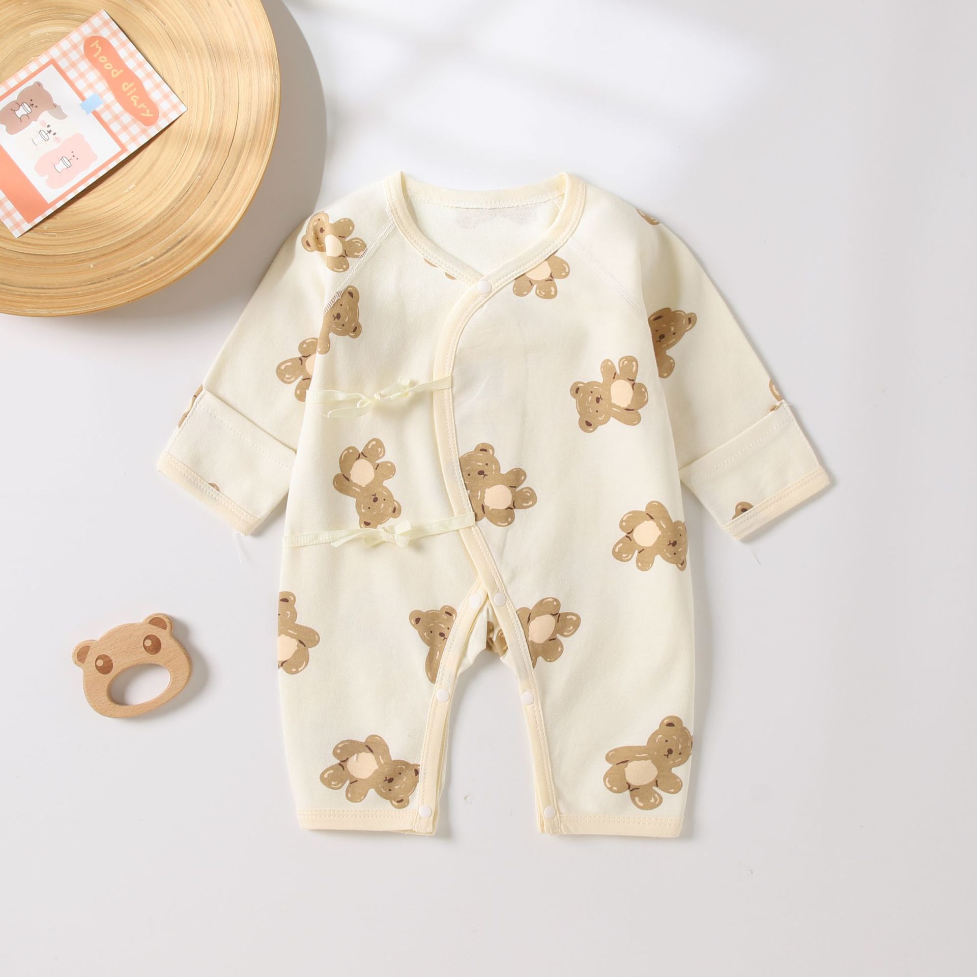 Baby boneless jumpsuit autumn and winter male and female baby long-sleeved lace-up Heshang clothing newborn cartoon printed butterfly clothing
