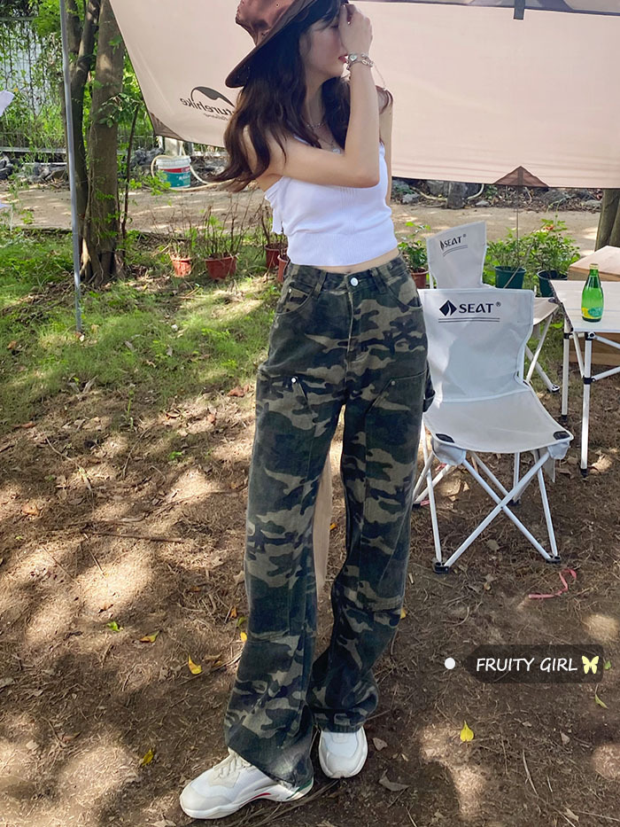 High Street hot girl retro Army Green camouflage workwear jeans women's 2020 Autumn New wide leg straight pants