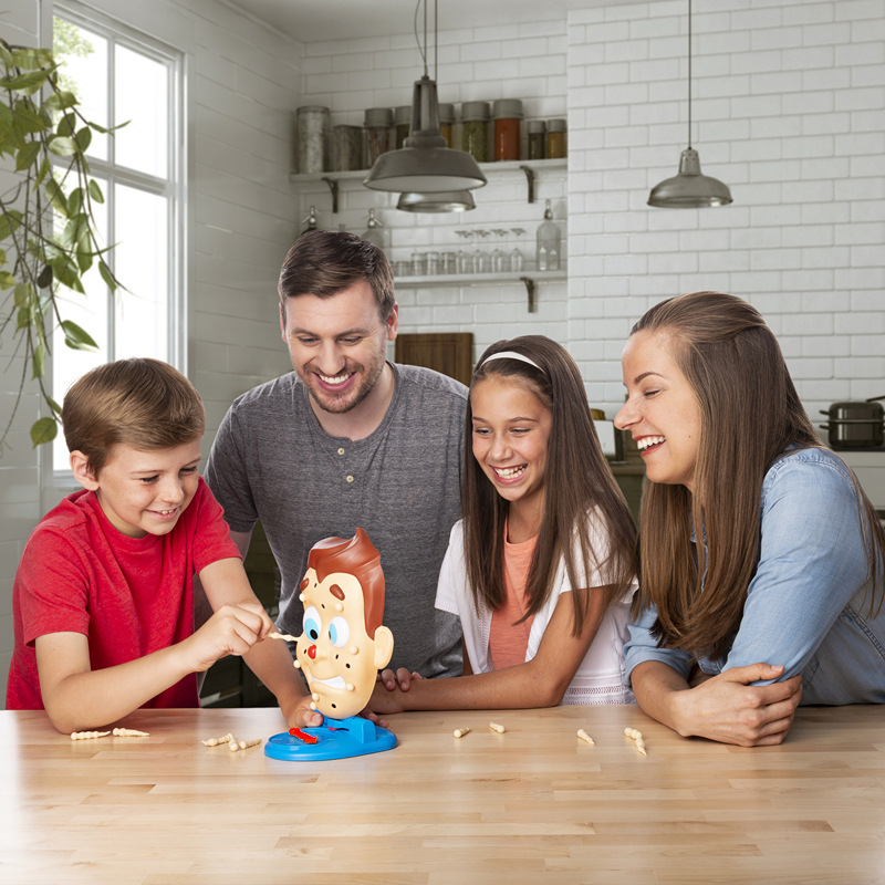 Cross-border trick toy squeeze acne water spray desktop game parent-child interaction spoof the whole person reduce decompression creative gift
