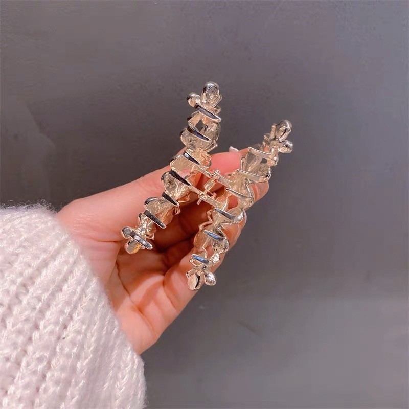 2023 Neue High Sense Grab Clip Damen Sommer Katzenauge Schmetterling Hinterkopf Hai Clip Haarspange Kopfbedeckung_voghion.com