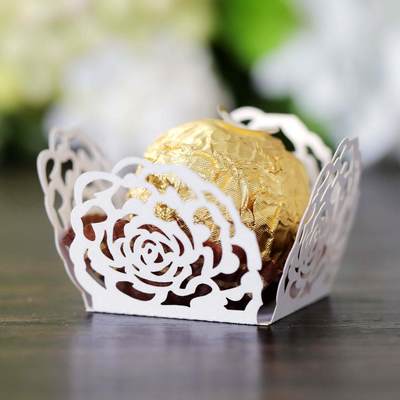 Amazon Wedding Party Celebration Candy Chocolate Decorative Box Wedding White Hollow Rose Lace Spot