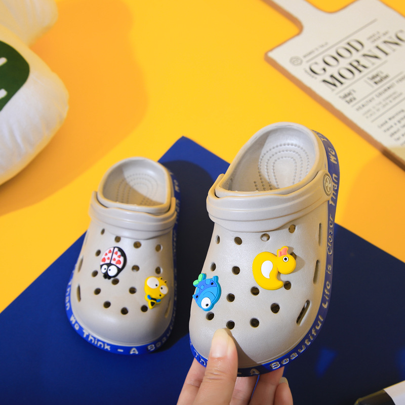 EVA children Baotou hole shoes summer girls indoor home Bath non-slip children cartoon sandals wholesale
