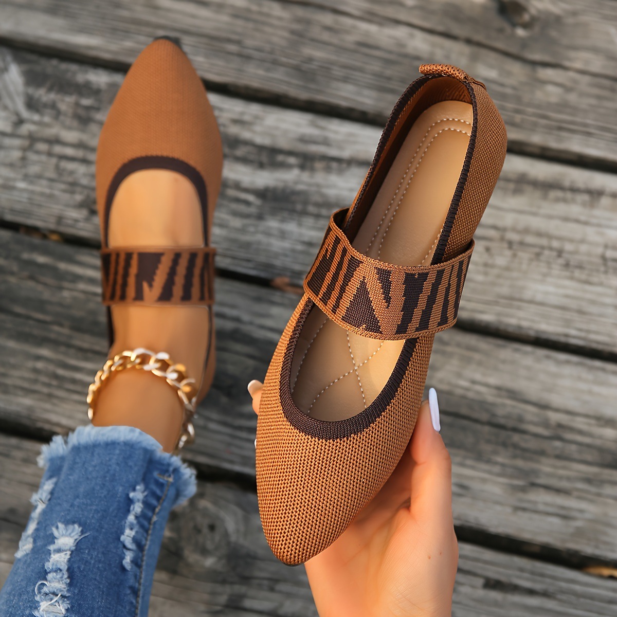 Europe and the United States cross-border retro foreign trade plus size flat heel solid color fly woven casual pointed low mouth shoes women's work loafers