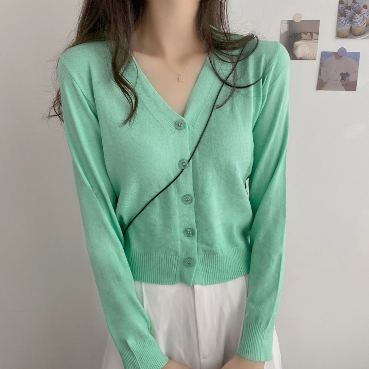 Southeast Asia 2022 New Women's Long-sleeved Sweater All-match Short V-neck Cardigan Coat Women's Sweater Women's Top_voghion.com