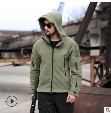 Wholesale men's outdoor warm liner fleece clothing men's cold-proof assault clothing wind hat clothing solid color hooded coat