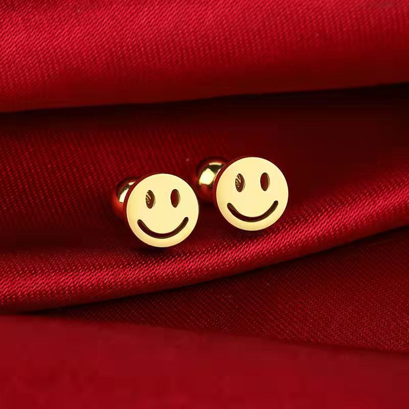 Korean style titanium steel lovely clover earrings exquisite electroplated stainless steel anti-lost All-match small elegant earrings