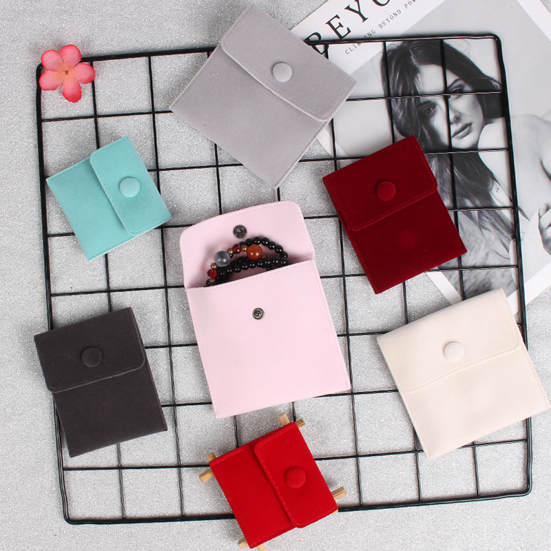 Double-sided velvet snap button jewelry bag wholesale flap velvet jewelry storage bag ring jewelry packaging bag