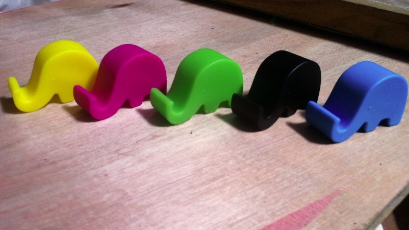 Creative elephant mobile phone bracket lazy mobile phone bracket mini mobile phone bracket factory direct sales