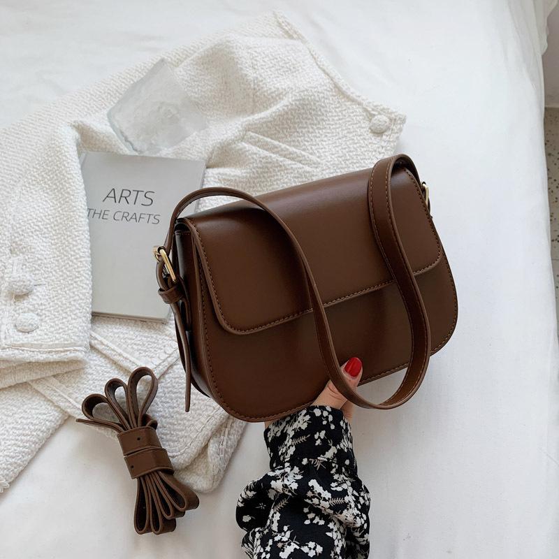 Bags cross-border foreign trade women's bag 2024 new solid color retro shoulder messenger bag high texture simple underarm bag