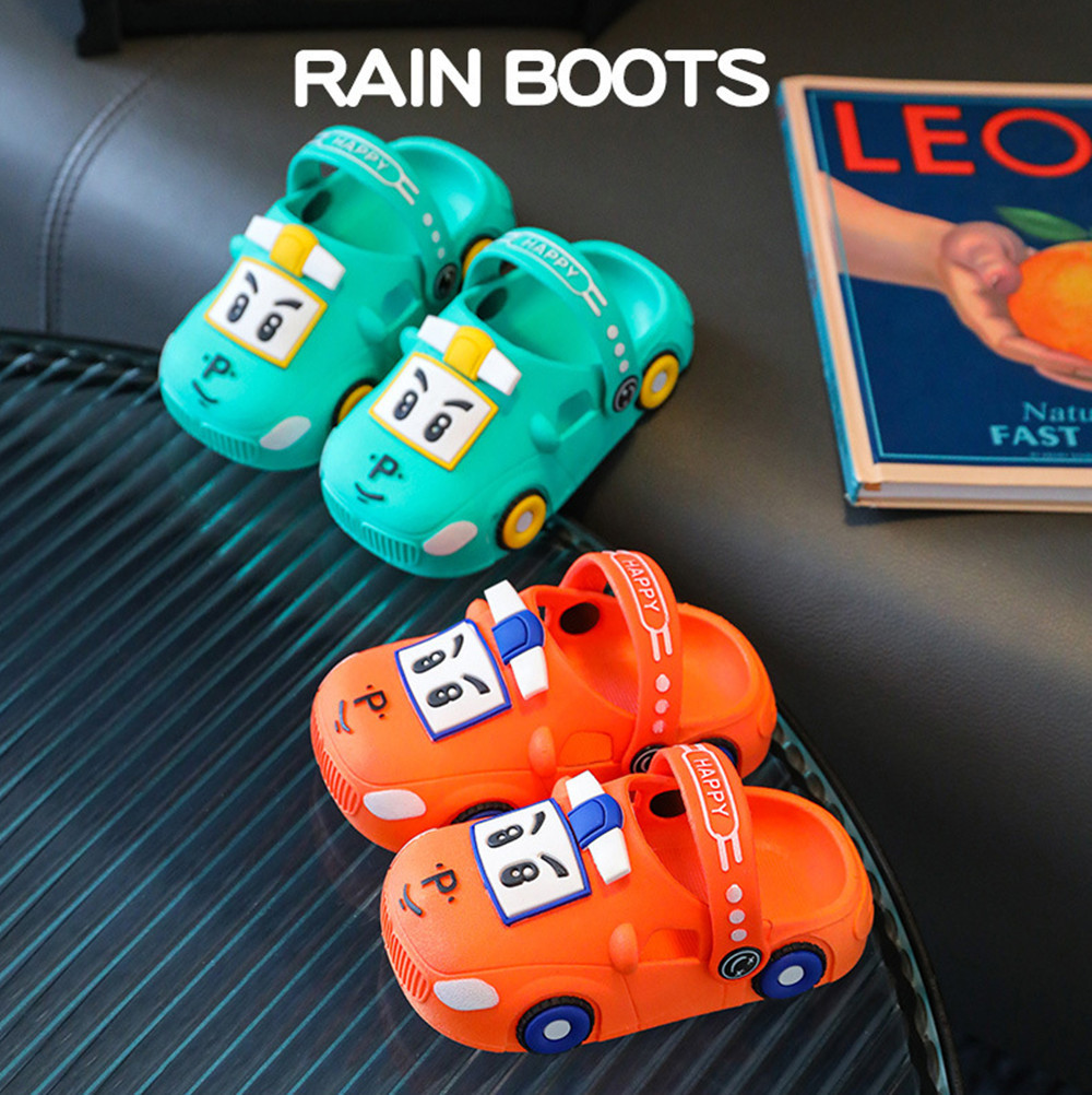 Cartoon children's slippers 2023 new children's shoes men's breathable sandals beach non-slip wear-resistant small and medium-sized children's hole shoes
