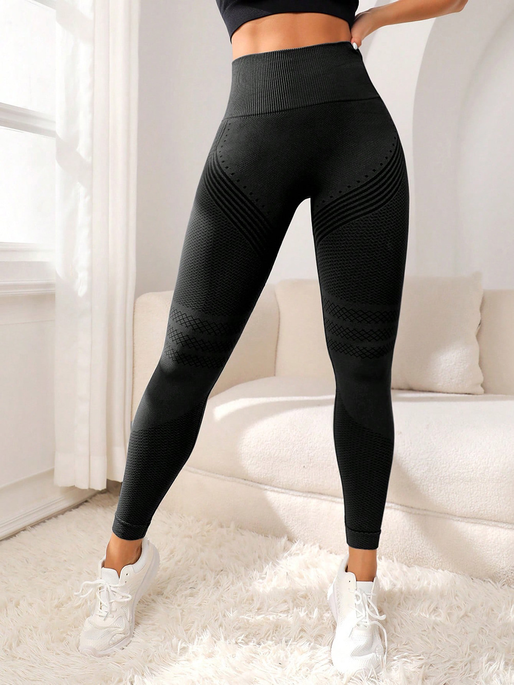 2025 Cross-border Explosions Yoga Pants High Waist Hip-lifting Outdoor Sports Pants High Elastic Tight Running Night Riding Pants for Women