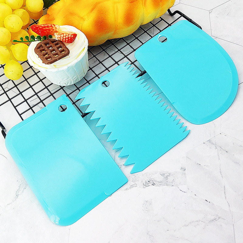 Spot plastic three-piece dough scraper plastic New comb cake scraper pattern cream scraper 4-piece set