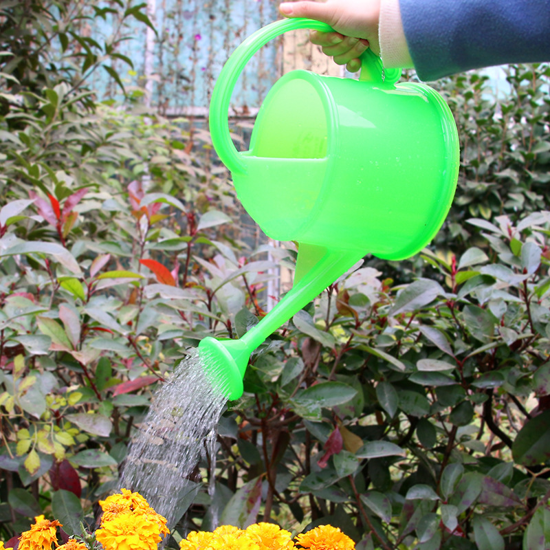 Factory garden vegetable watering pot watering pot dual-purpose plastic large capacity 10L gardening long mouth watering pot wholesale