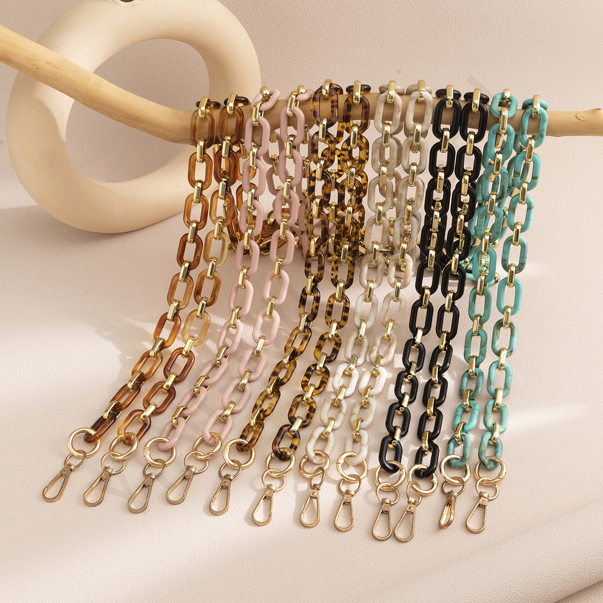 Korean personalized long diagonal mobile phone chain pendant for women fashion acrylic chain pendant hanging chain mobile phone case accessories
