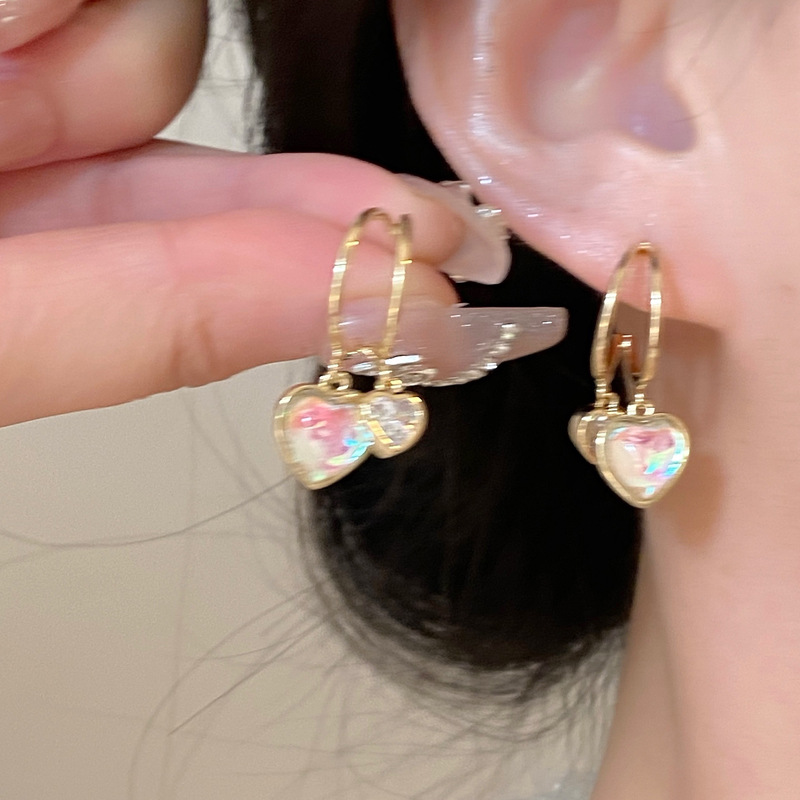 New colorful little hearts Korean niche design contrasting colors exquisite high-end small earrings earrings for women