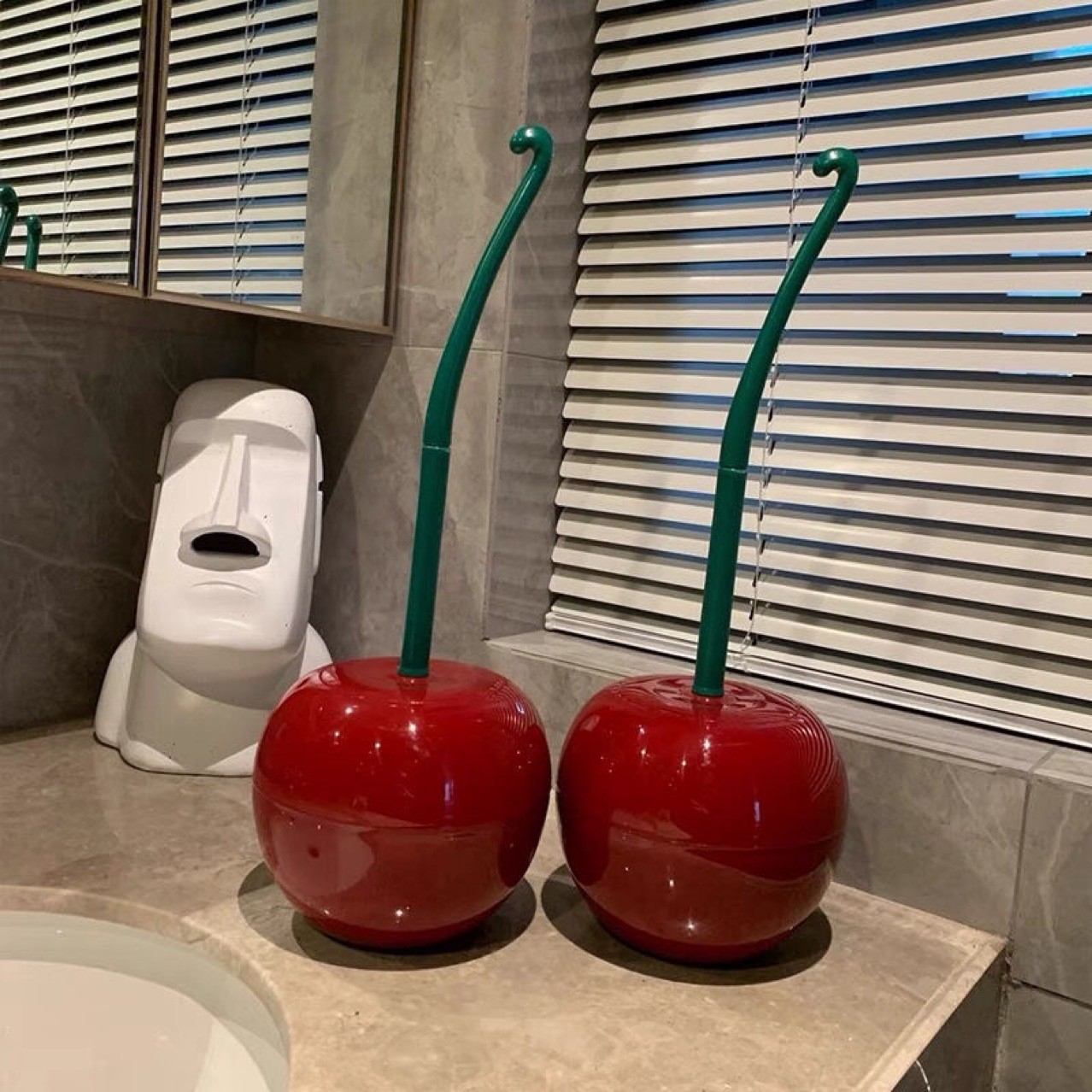 Factory Net red cherry toilet brush set