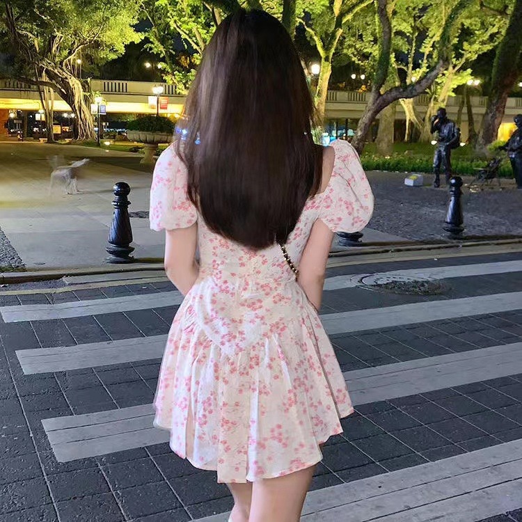 French Style Pure Desire Puff Sleeve Floral Dress Women's Summer New French Sweet and Spicy Style Tight Waist Off-shoulder Short Dress