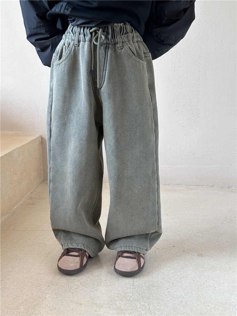 2024 Winter New Children's Wear Korean Style Children's fleece-lined Jeans for Boys and Girls One-piece Velvet Retro Straight Trousers