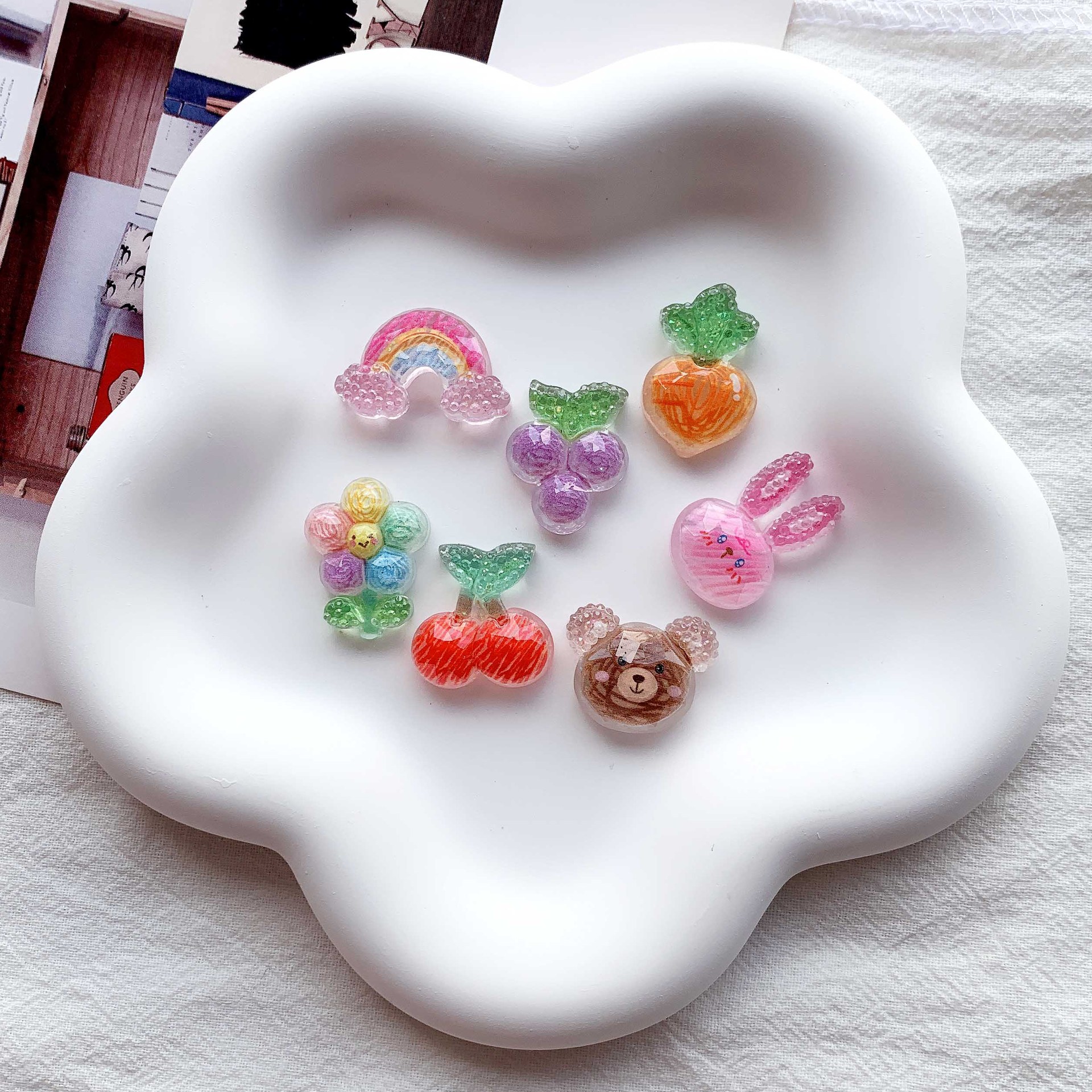 Glitter sequins sunflower cut surface hand-painted rainbow AB glue accessories diy cream glue phone case hair clip material