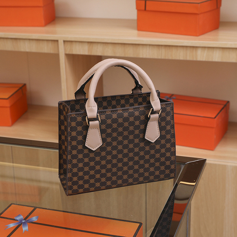 New Women's Bag 2023 New Vintage Texture Handbag Stylish Casual Simple Plaid Fashionable Shoulder Crossbody Bag