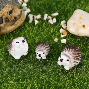 Cute little hedgehog micro landscape ornaments fleshy potted plant decorations accessories creative resin crafts ornaments