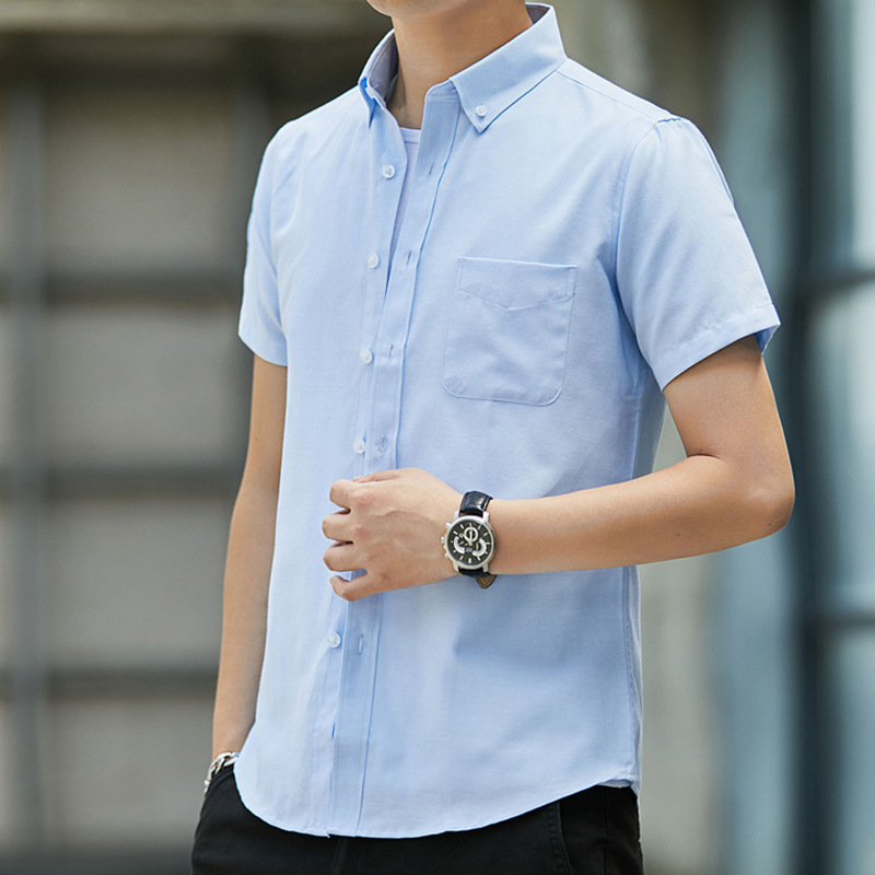 Short-sleeved light blue