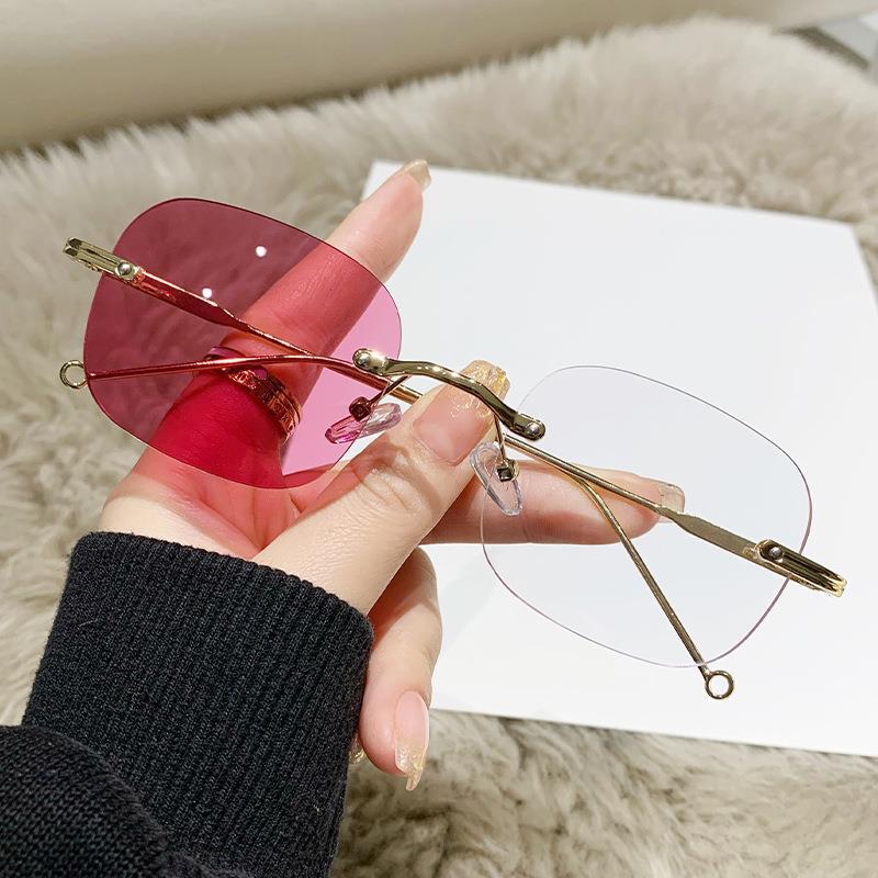 Photo-sensitive color-changing rimless myopia glasses with degree Fashion Net-red color-changing glasses blue-light-resistant brown-colored flat glasses