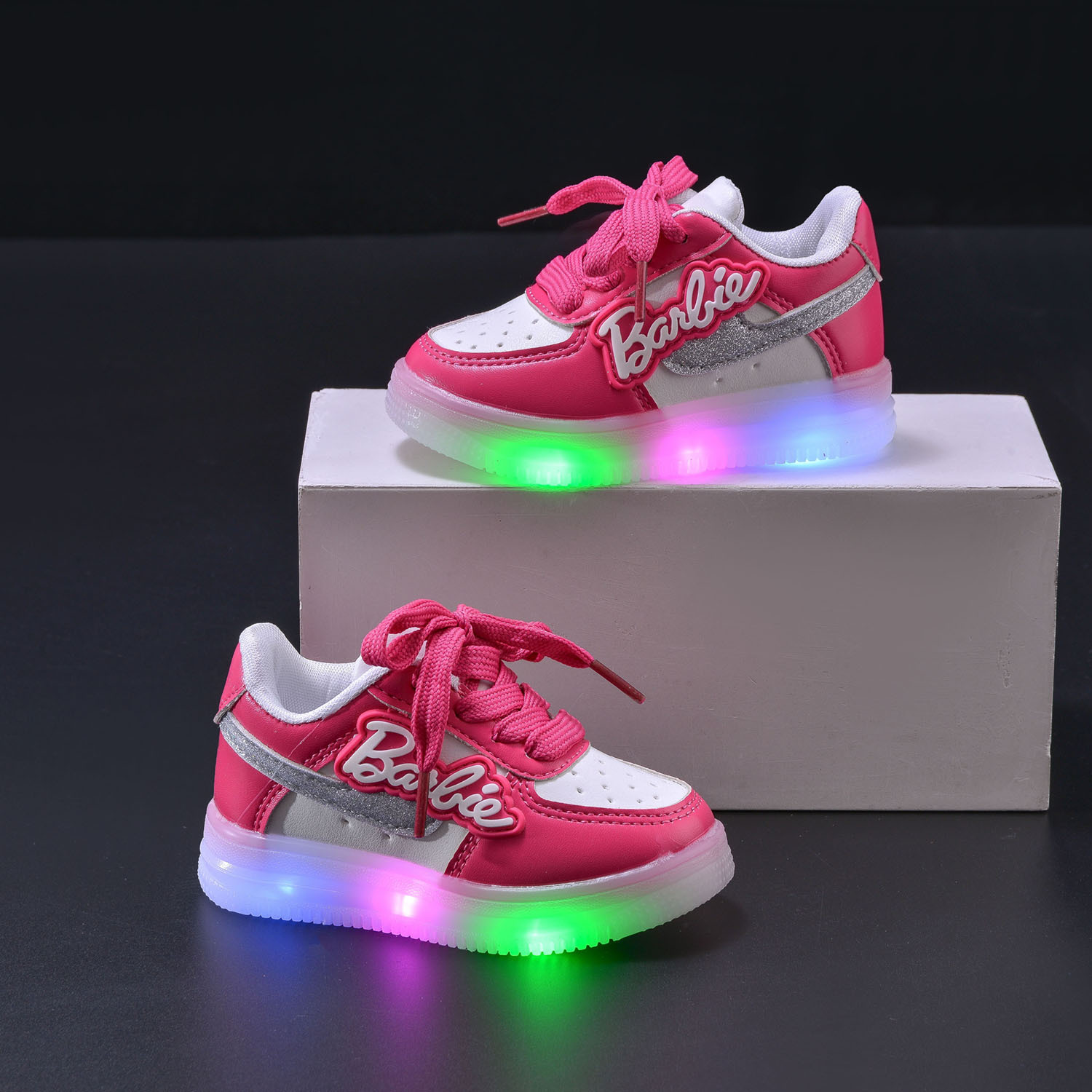 Girls' Letter Luminous Shoes 2024 Spring New Girls' Soft-soled sneaker-sided Casual Children's Lights Shoes