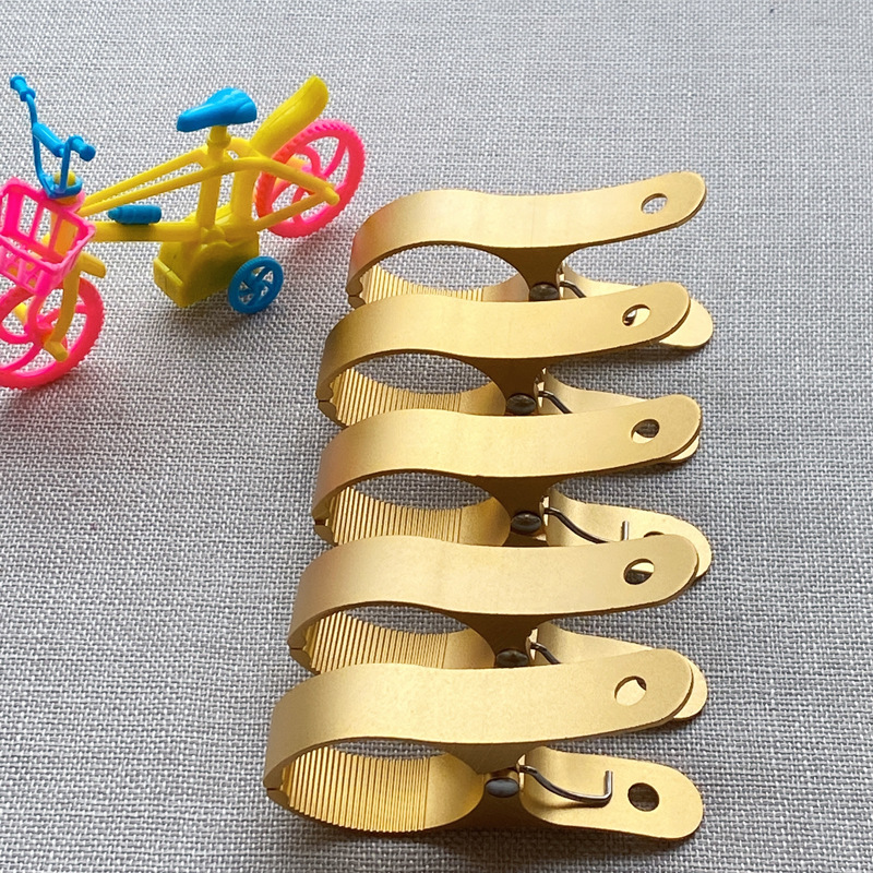 Large Thickened Aluminum Alloy Quilt Clip Windproof Strong Seamless Drying Cotton Quilt Clip Black Gold for Household