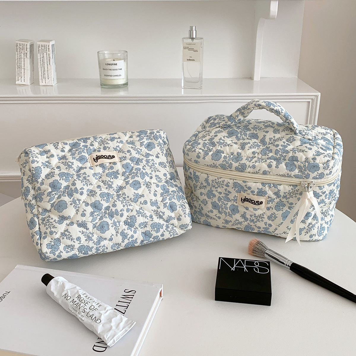 Ins Style Simple Small Floral Handheld Cosmetic Bag Large Capacity Cosmetic Storage Bag Portable Wash Storage Bag for Women