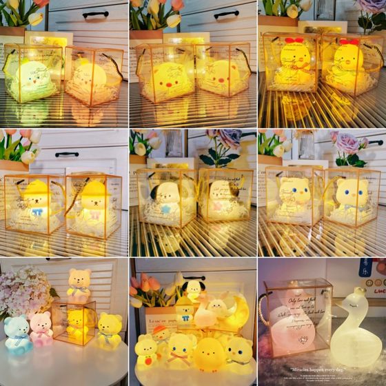 Online celebrity cartoon led night light wholesale New Year Night Market stall popular children's luminous toys push small gifts