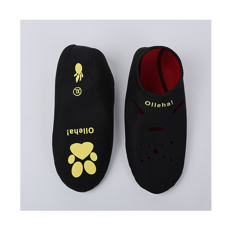 Factory spot hot floor socks diving material hot spring socks autumn and winter foot warm moisturizing home floor socks