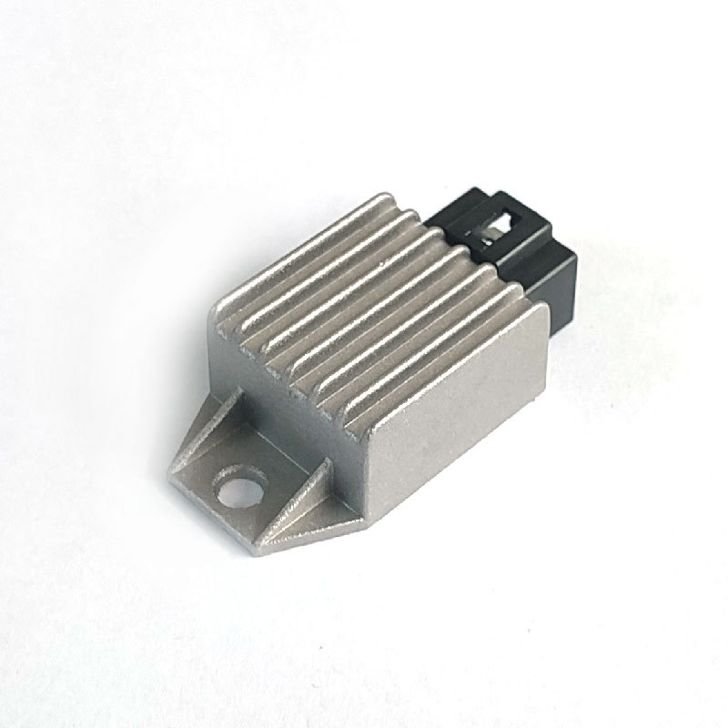 Motorcycle half wave voltage regulator for GY6 50cc 125cc 150cc 4 Pin 12V voltage regulator