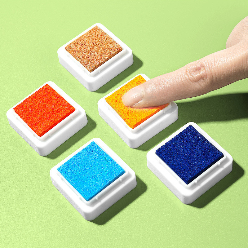 Finger painting graffiti printing table 3*3cm children's painted square printing table inkpad 24 color kindergarten palm painting printing table