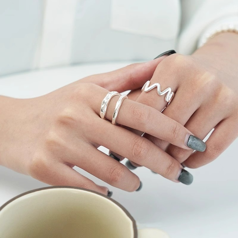 韩国重工款捶打纹波浪戒指女极简风时尚小众设计简约高级感食指戒