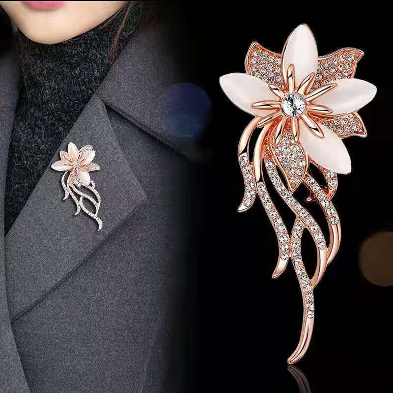 Source manufacturers explosions jewelry Korean alloy diamond brooch clothing decoration corsage creative rhinestone brooch