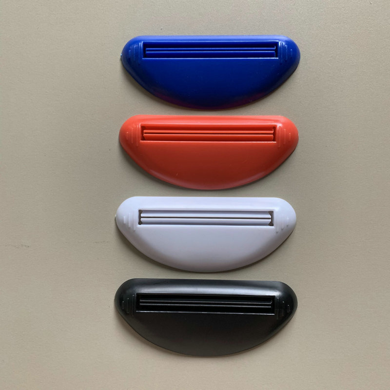 In stock supply Plastic toothpaste mate mouth-type toothpaste squeezer Plastic toothpaste squeezer toothpaste squeezer