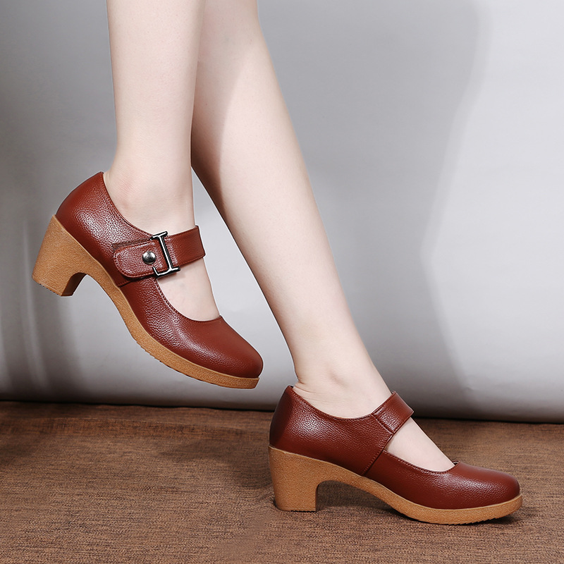 Factory direct sales dance shoes wholesale round head modern square dance shoes ladies mother shoes cross-border products 2025