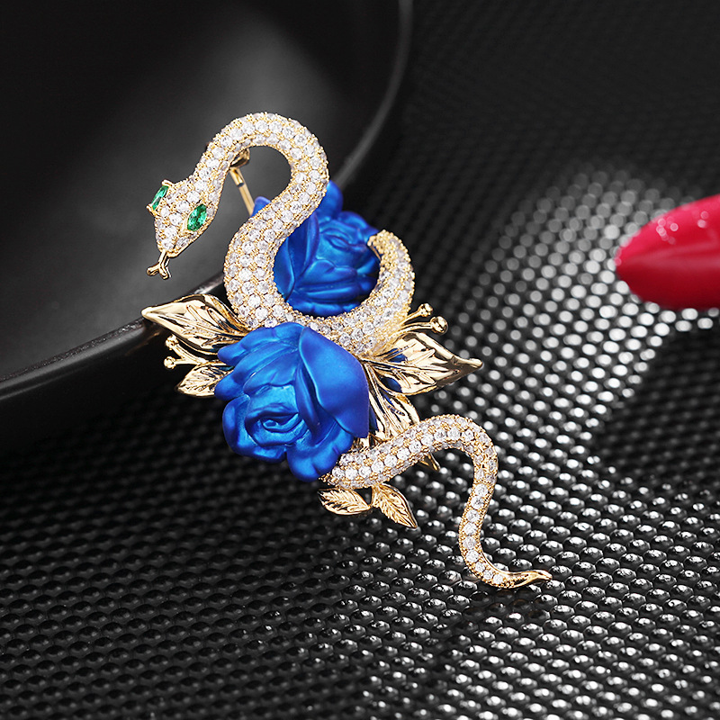 New national fashion personalized niche design high-end luxury corsage pin suit accessories rose snake-shaped brooch