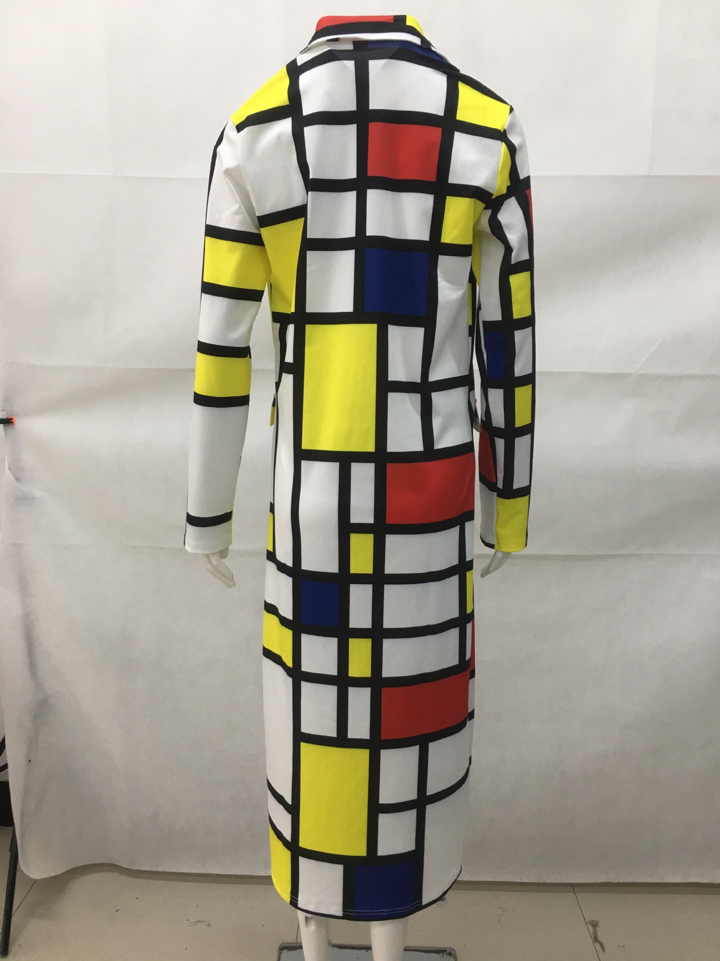 Autumn and winter New trench coat cross-border European and American plus size plaid printed double-breasted lapel coat coat women's coat_voghion.com